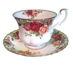 Royal Albert Old Country Roses Tea Cup Saucer - Bone China